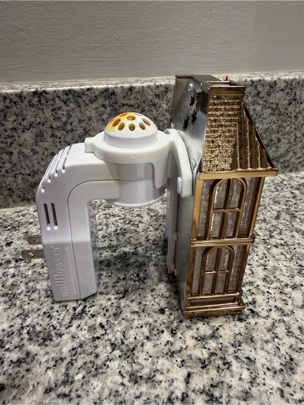 Bath & Body Works Fall Projector Plug - Picture 4 of 5